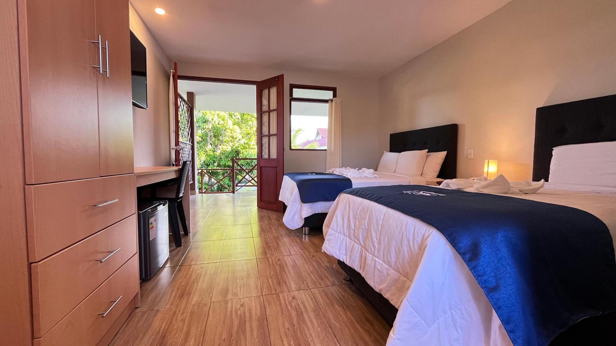 Laguna Azul Hotel & Suites Саусе Экстерьер фото
